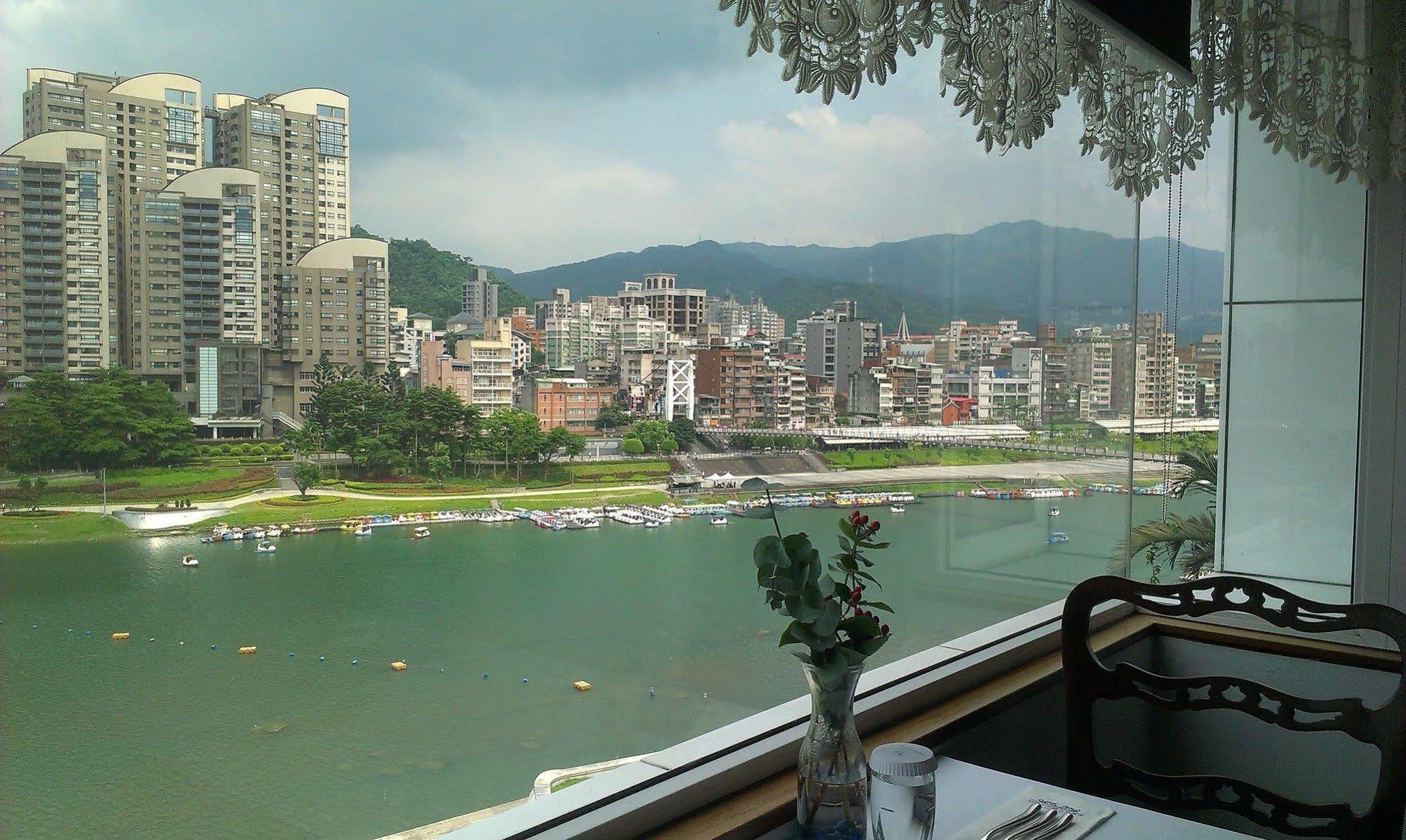 Beautiful Hotel Taipei Xindian Exterior foto